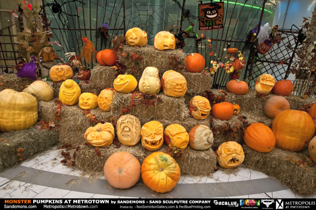 Monster Pumpkin Display