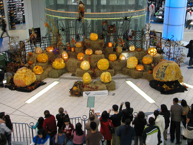 Monster Pumpkin Display