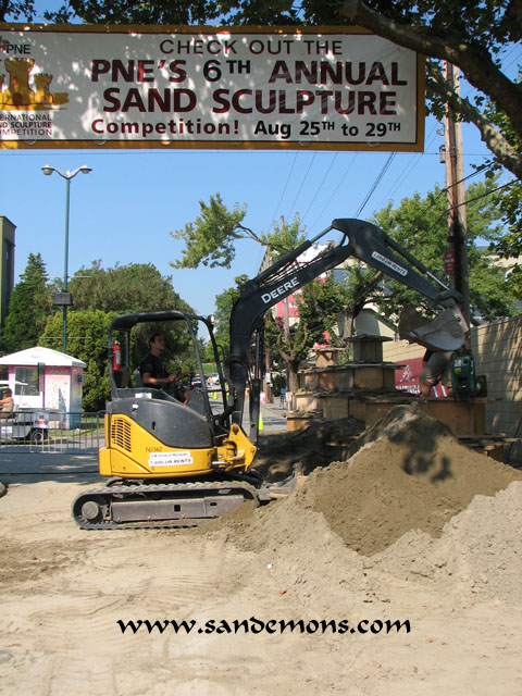 PNE 2010 Sand Sculpture Display Crew