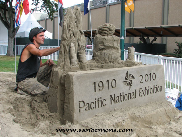 PNE 2010 Sand Sculpture Display Crew